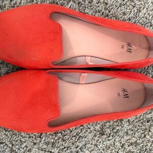H&M Women's Vibrant Red Orange Loafers